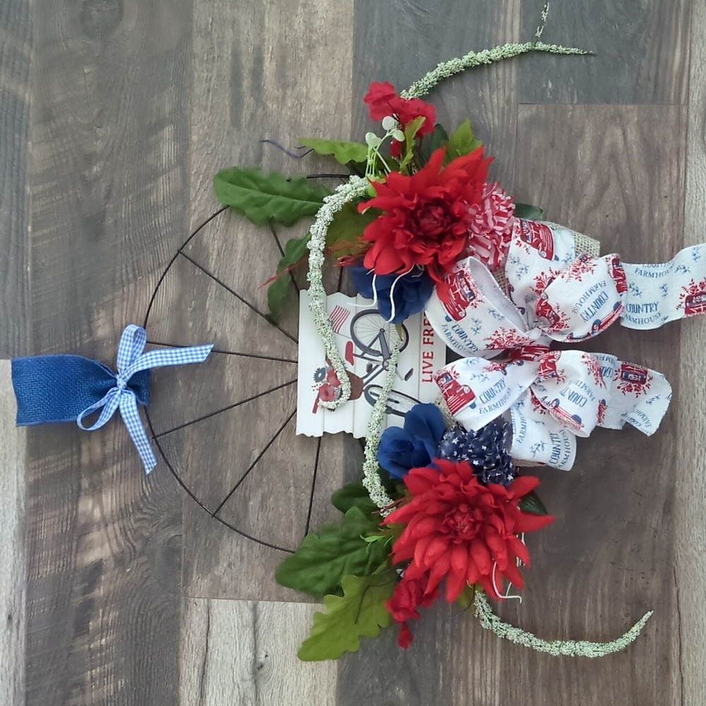 "Live Free" wheel wreath - Picture 6 of 15
